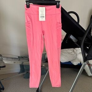 Pink Womens Fabletics Leggings w mesh detailed side pockets Size S